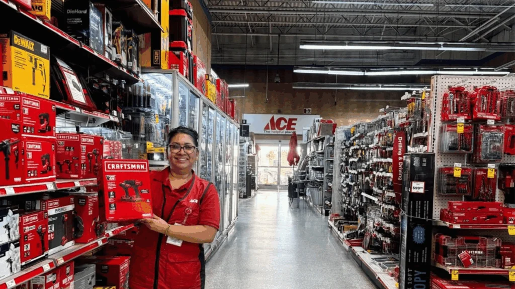 Smiling team member in the tool aisle at Del Sol Ace Hardware in San Luis, AZ